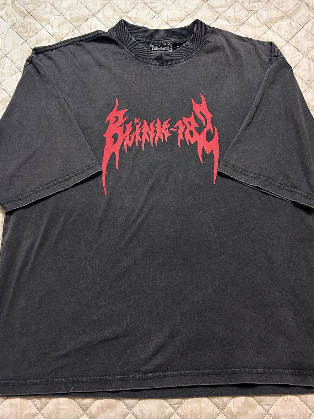 Blink-182 Graphic Tee Skeleton Middle Finger Black XS